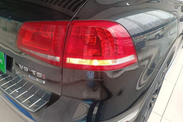 Used Volkswagen Touareg 2016 3.0 TSI Ignis Edition Right Rear Taillight