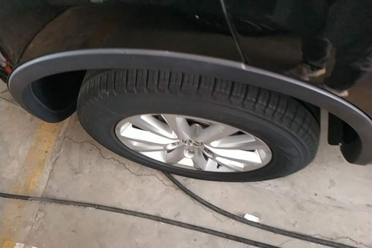 Used Volkswagen Touareg 2016 3.0 TSI Ignis Edition Right Rear Wheel Hub