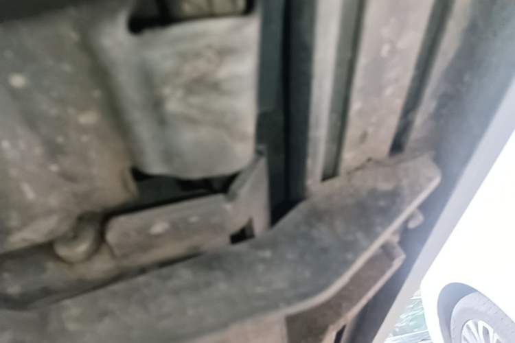 Used Volkswagen Touareg 2016 3.0 TSI Standard Version Right Side Sill
