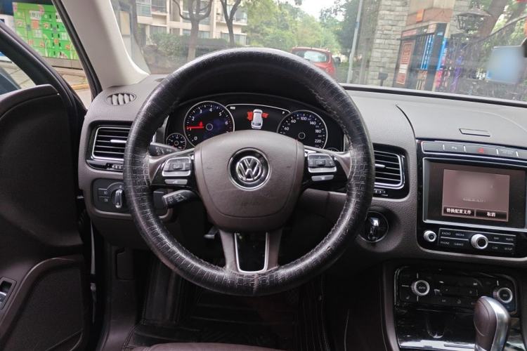 Used Volkswagen Touareg 2016 3.0 TSI Standard Version Steering Wheel