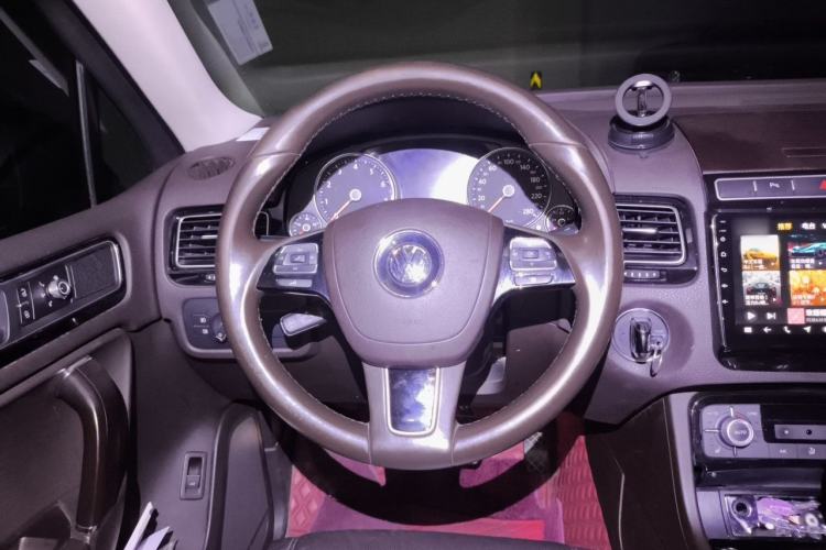 Used Volkswagen Touareg 2016 3.0 TSI Standard Version Steering Wheel