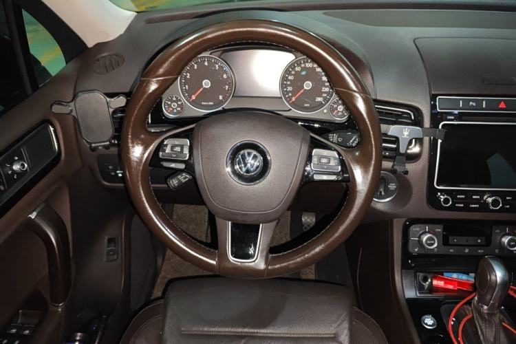 Used Volkswagen Touareg 2016 3.0 TSI Standard Version Steering Wheel