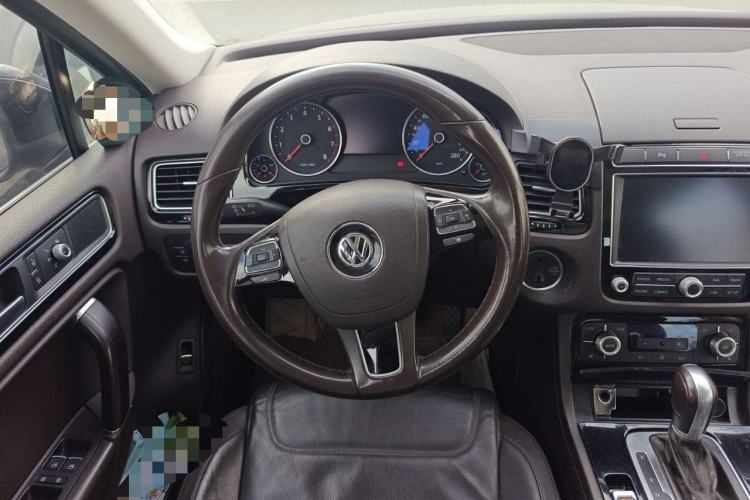 Used Volkswagen Touareg 2016 3.0 TSI Ignis Edition Steering Wheel