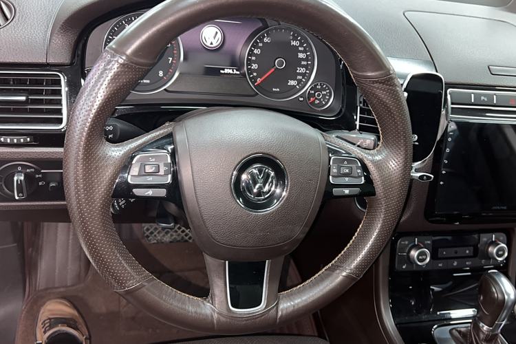 Used Volkswagen Touareg 2016 3.0 TSI Ignis Edition Steering Wheel