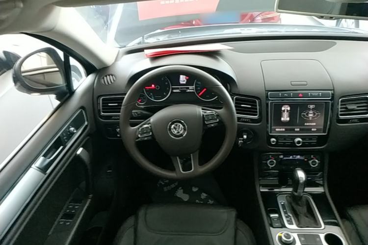 Used Volkswagen Touareg 2016 3.0 TSI Ignis Edition Steering Wheel