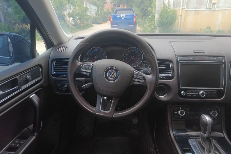 Used Volkswagen Touareg 2016 3.0 TSI Ignis Edition Steering Wheel