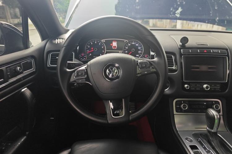 Used Volkswagen Touareg 2016 3.0 TSI R-Line Steering Wheel