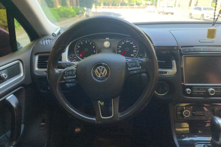 Used Volkswagen Touareg 2016 3.0 TSI Ignis Edition Steering Wheel