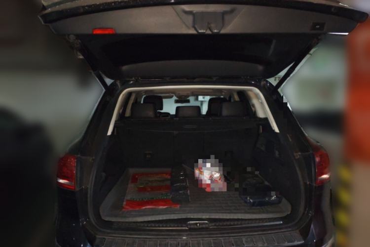 Used Volkswagen Touareg 2016 3.0 TSI High-End Version Trunk