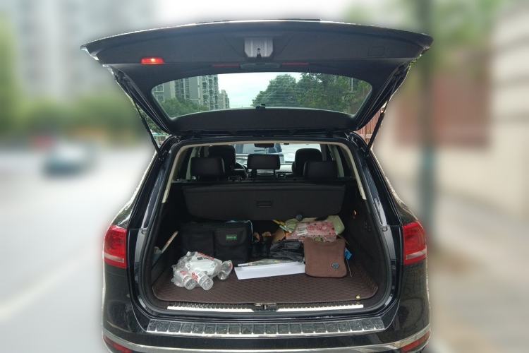 Used Volkswagen Touareg 2016 3.0 TSI Standard Version Trunk