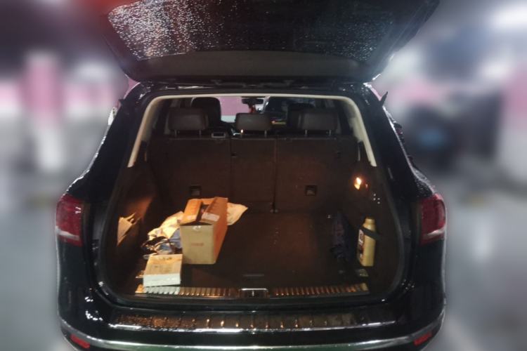Used Volkswagen Touareg 2016 3.0 TSI Standard Version Trunk