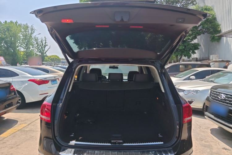 Used Volkswagen Touareg 2016 3.0 TSI Ignis Edition Trunk