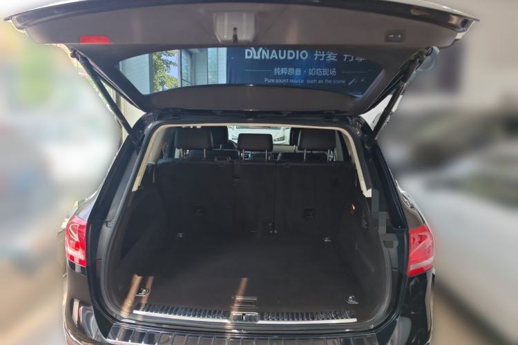 Used Volkswagen Touareg 2016 3.0 TSI Ignis Edition Trunk