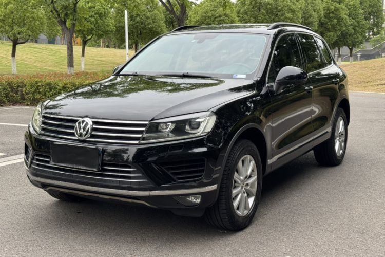 Used Volkswagen Touareg 2016 3.0 TSI Ignis Edition Guazi used car, China used car export, Used car for sale, Used cars, Cheapest cars for sale