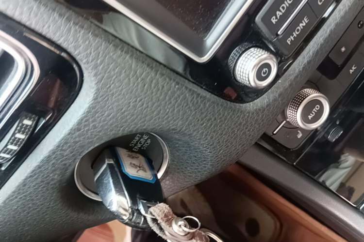 Used Volkswagen Touareg 2016 3.0 TSI Standard Version Vehicle Key