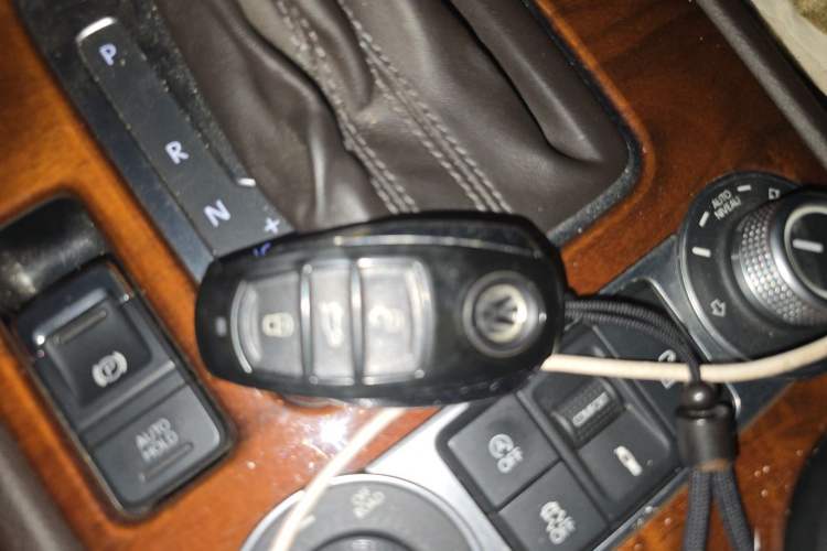 Used Volkswagen Touareg 2016 3.0 TSI Ignis Edition Vehicle Key