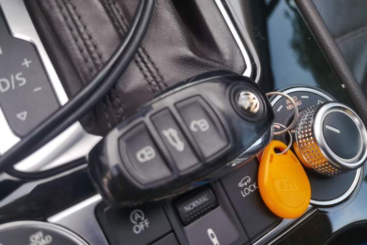 Used Volkswagen Touareg 2016 3.0 TSI Ignis Edition Vehicle Key