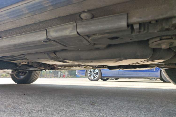 Used Volkswagen Touareg 2016 3.0 TSI Standard Version Chassis Rear Left