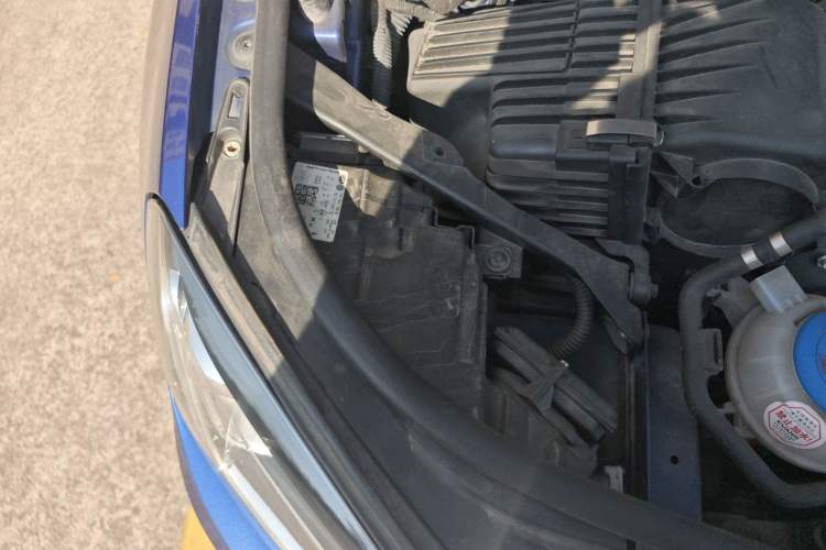 Used Volkswagen Touareg 2016 3.0 TSI Standard Version Engine Bay Right