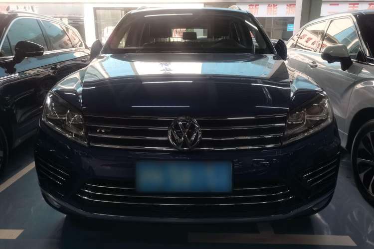 Used Volkswagen Touareg 2016 3.0 TSI R-Line Exterior 1