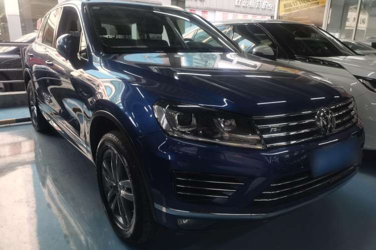 Used Volkswagen Touareg 2016 3.0 TSI R-Line Exterior 2