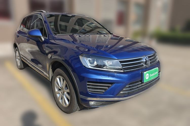 Used Volkswagen Touareg 2016 3.0 TSI Standard Version Front Right 45 Deg