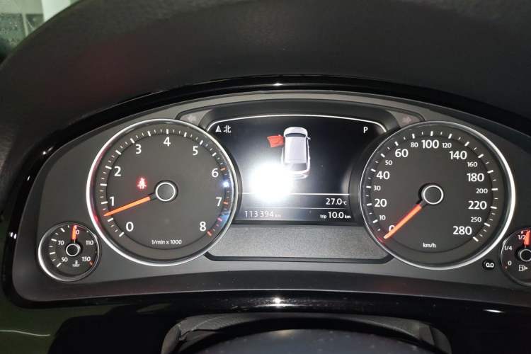 Used Volkswagen Touareg 2016 3.0 TSI R-Line Instrument Cluster
