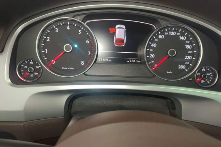 Used Volkswagen Touareg 2016 3.0 TSI High-End Version Instrument Cluster