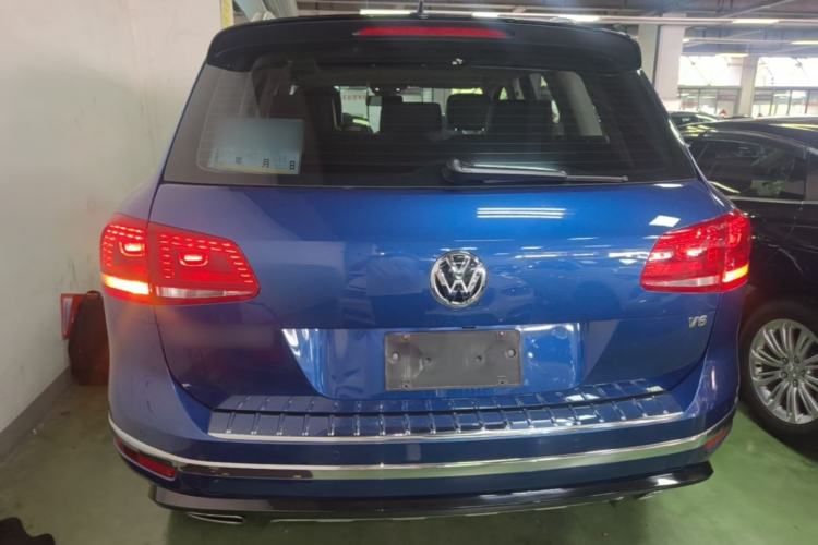 Used Volkswagen Touareg 2016 3.0 TSI High-End Version Rear
