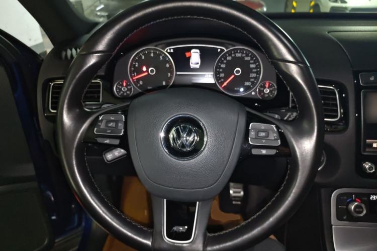 Used Volkswagen Touareg 2016 3.0 TSI R-Line Steering Wheel
