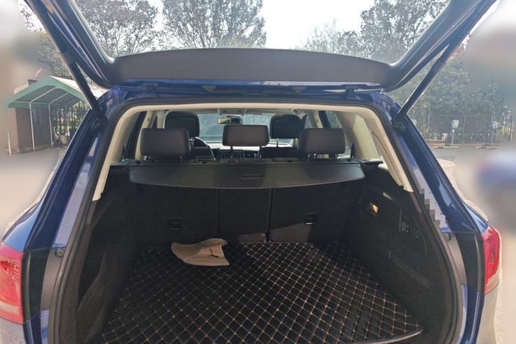 Used Volkswagen Touareg 2016 3.0 TSI Standard Version Trunk