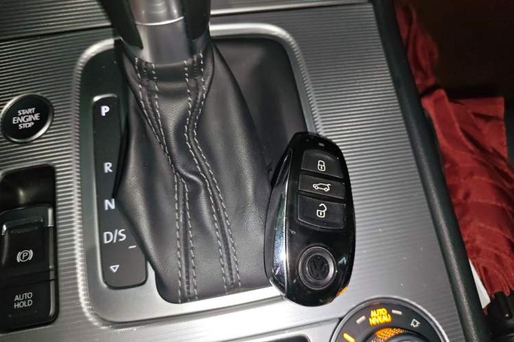 Used Volkswagen Touareg 2016 3.0 TSI R-Line Vehicle Key