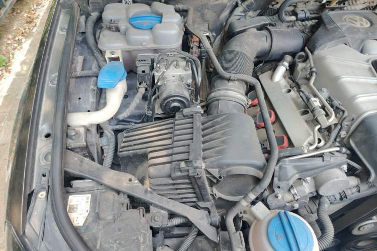 Used Volkswagen Touareg 2016 3.0 TSI Ignis Edition Engine Bay Right