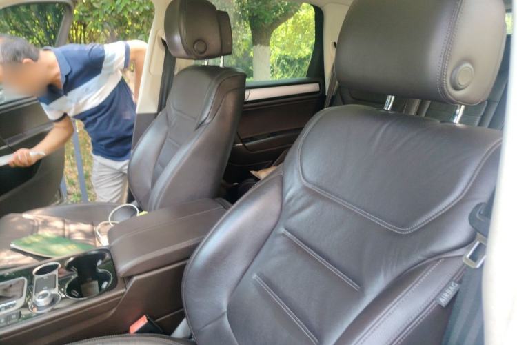 Used Volkswagen Touareg 2016 3.0 TSI Ignis Edition Left Front Seat