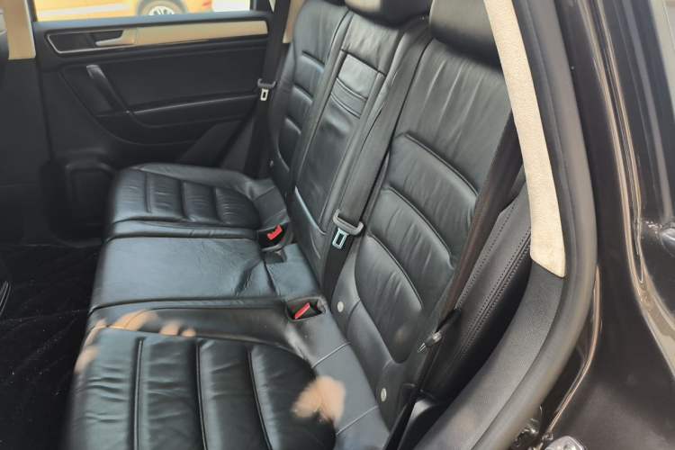 Used Volkswagen Touareg 2016 3.0 TSI Ignis Edition Left Rear Seat