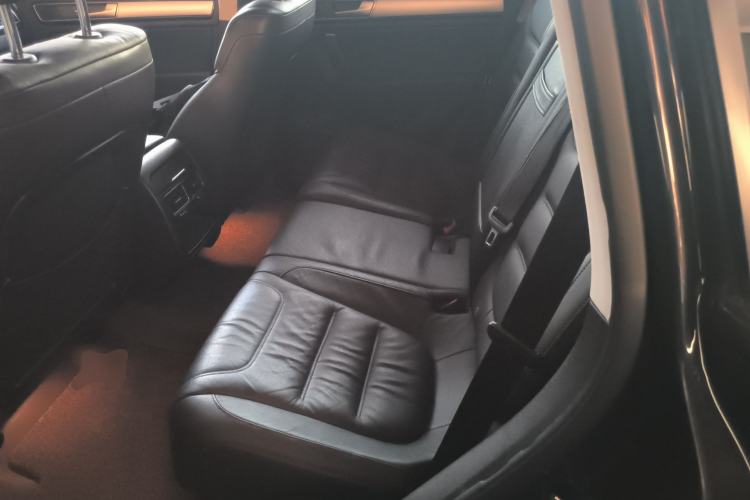 Used Volkswagen Touareg 2016 3.0 TSI Ignis Edition Left Rear Seat