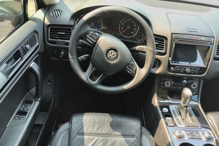 Used Volkswagen Touareg 2016 3.0 TSI Ignis Edition Steering Wheel