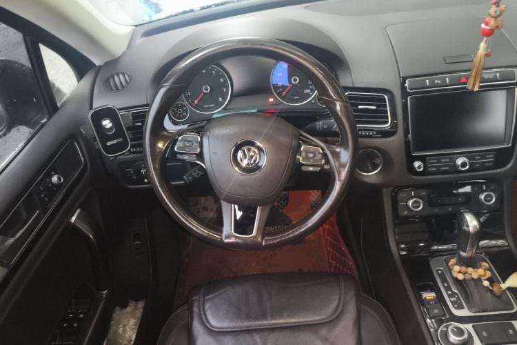 Used Volkswagen Touareg 2016 3.0 TSI Standard Version Steering Wheel