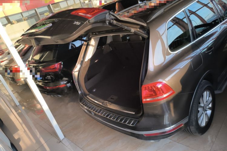 Used Volkswagen Touareg 2016 3.0 TSI Ignis Edition Trunk