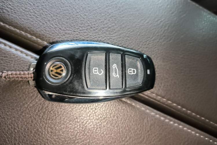 Used Volkswagen Touareg 2016 3.0 TSI Ignis Edition Vehicle Key