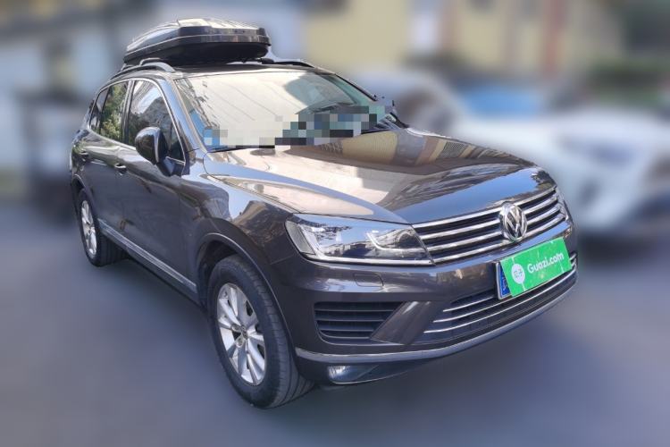 Used Volkswagen Touareg 2016 3.0 TSI Standard Version Front Right 45 Deg