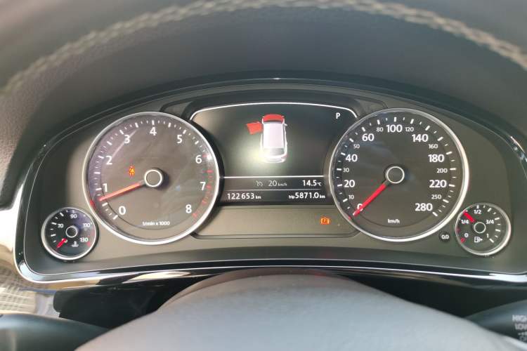 Used Volkswagen Touareg 2016 3.0 TSI Standard Version Instrument Cluster