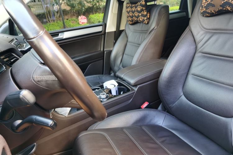 Used Volkswagen Touareg 2016 3.0 TSI Standard Version Left Front Seat