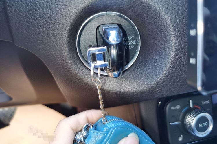 Used Volkswagen Touareg 2016 3.0 TSI Standard Version Vehicle Key
