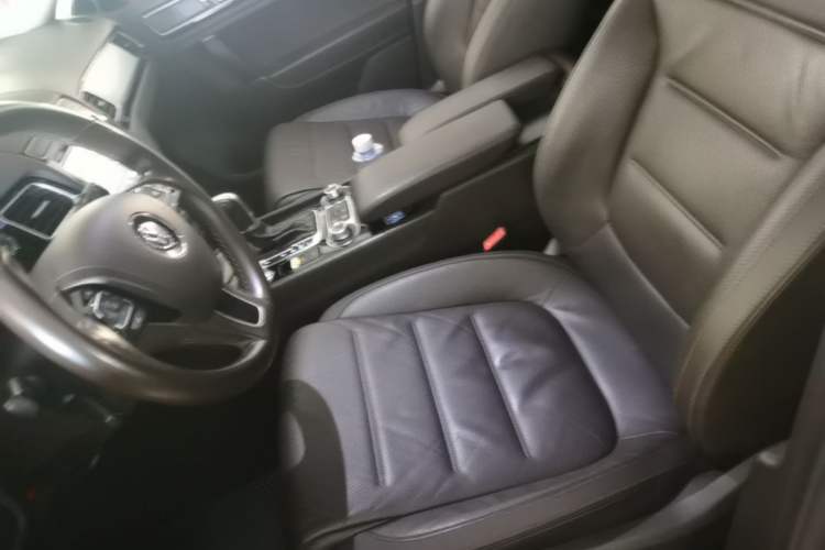 Used Volkswagen Touareg 2016 3.0 TSI Standard Version Left Front Seat