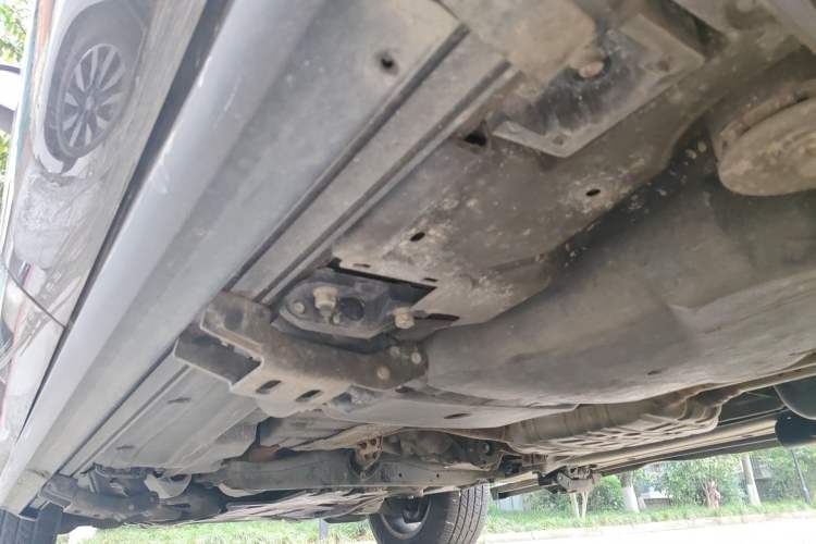Used Volkswagen Touareg 2016 3.0 TSI Standard Version Chassis Rear Left