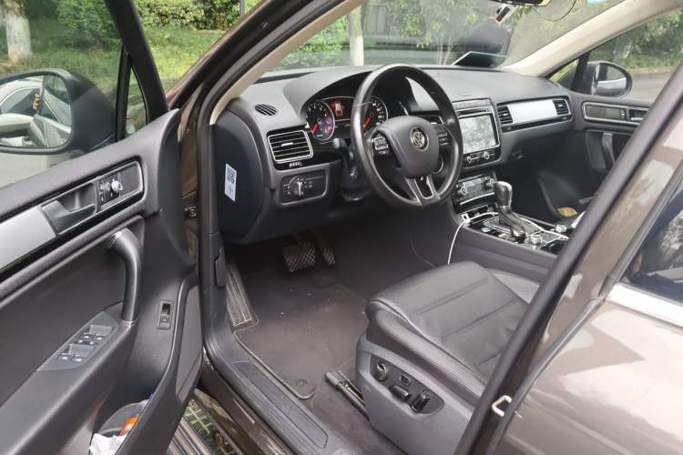 Used Volkswagen Touareg 2016 3.0 TSI Standard Version Driver Seat