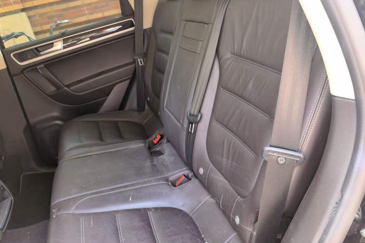 Used Volkswagen Touareg 2016 3.0 TSI R-Line Left Rear Seat
