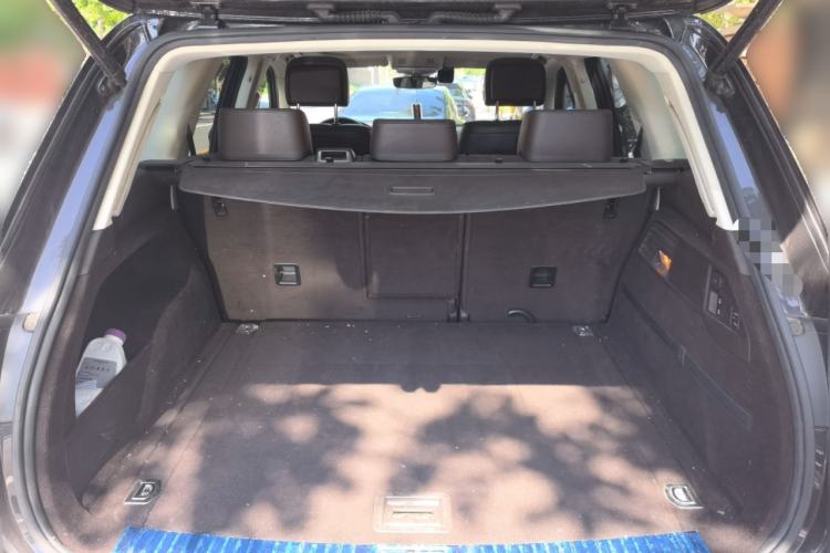 Used Volkswagen Touareg 2016 3.0 TSI R-Line Trunk
