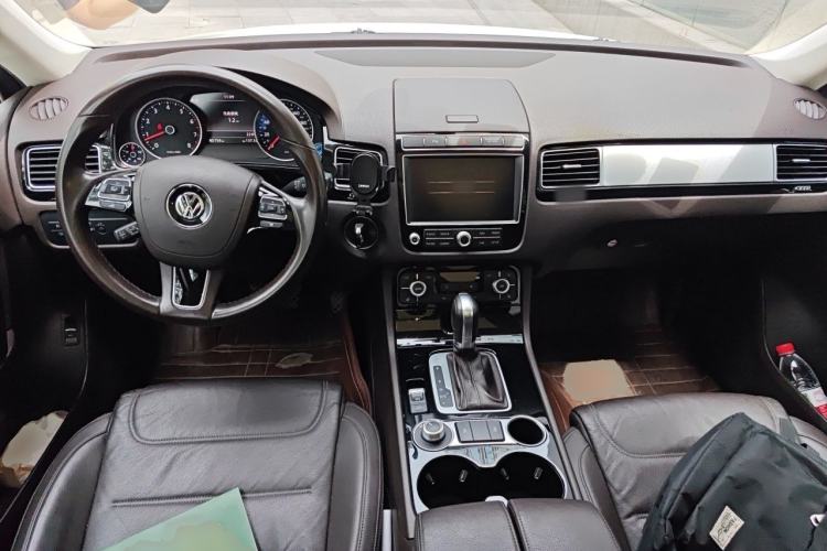 Used Volkswagen Touareg 2016 3.0 TSI Standard Version Center Console